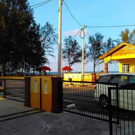 Homestay Memori Dungun Buitenkant foto
