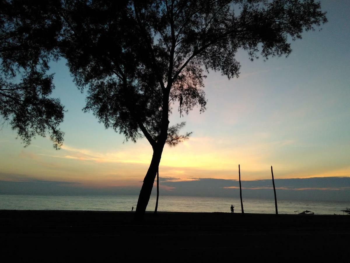 Homestay Memori Dungun Buitenkant foto