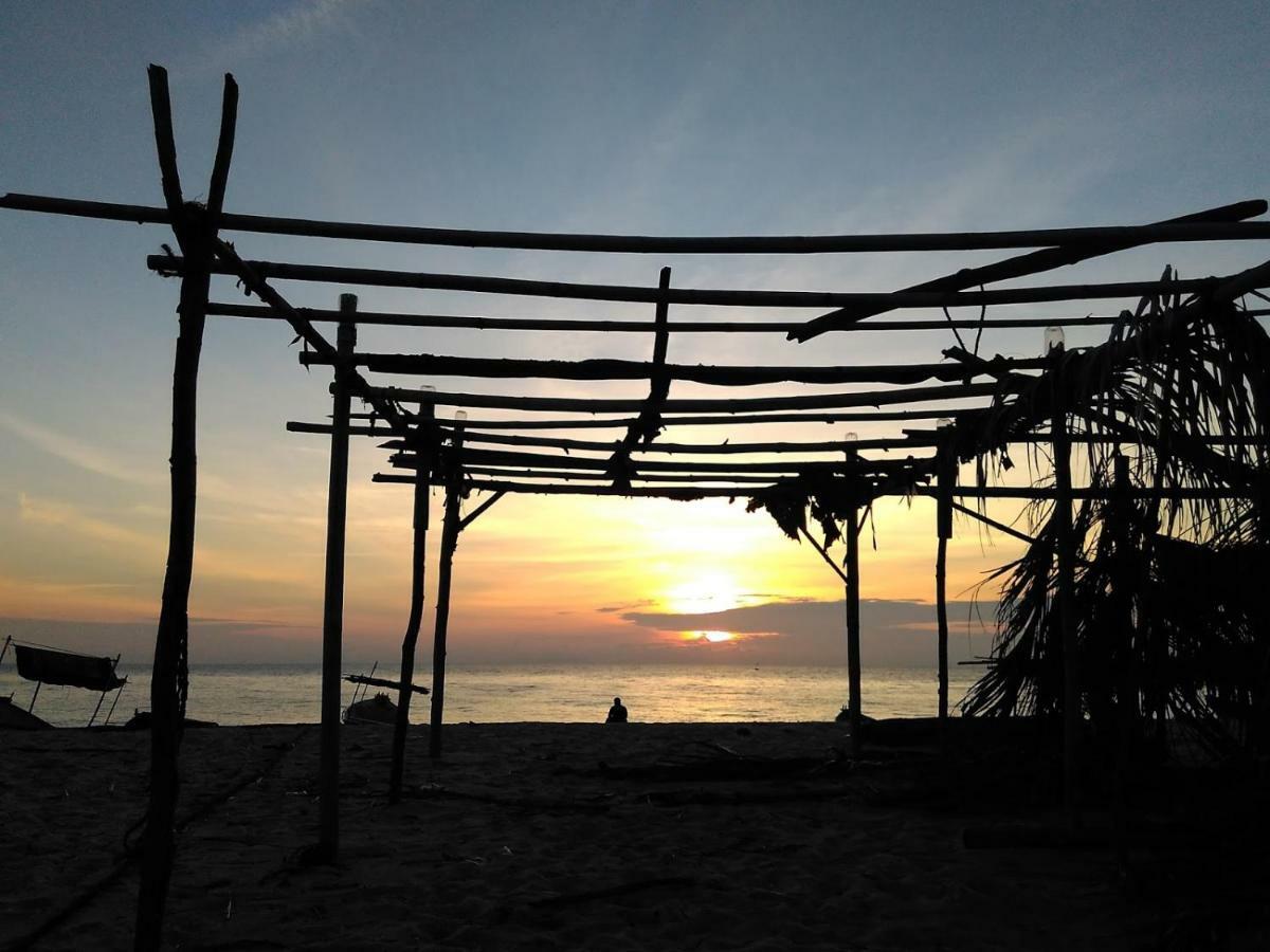 Homestay Memori Dungun Buitenkant foto