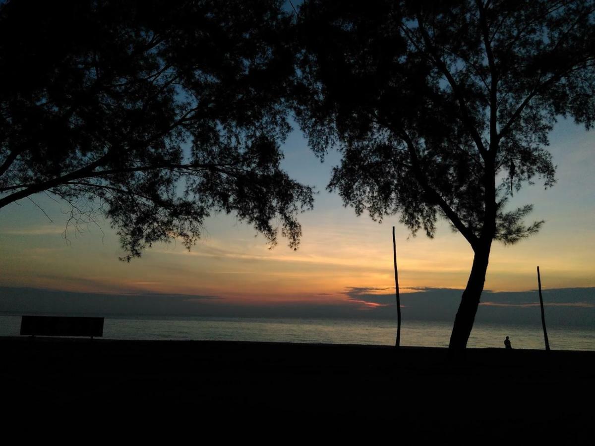 Homestay Memori Dungun Buitenkant foto